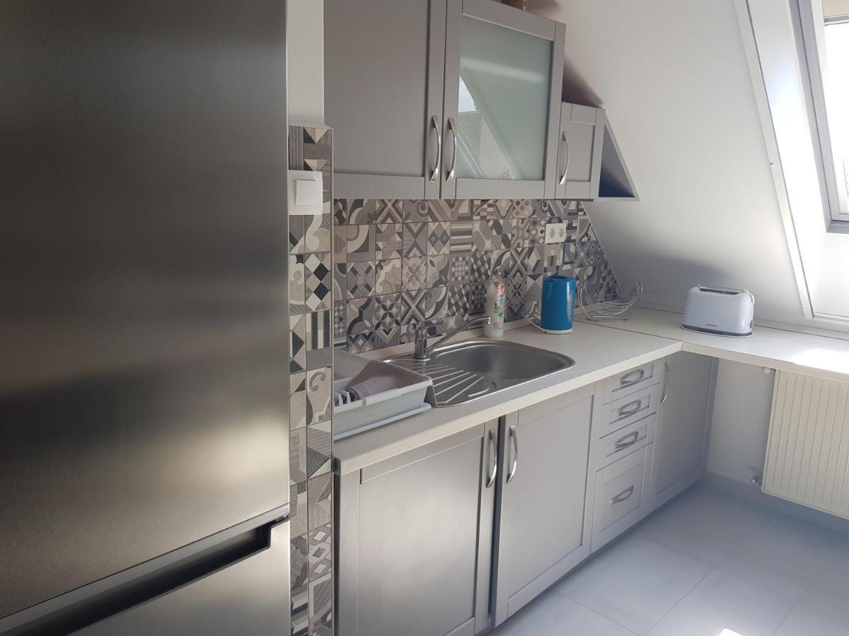 Zoli Apartmanok-Adri Koelcsey 32 Hajdúszoboszló Esterno foto