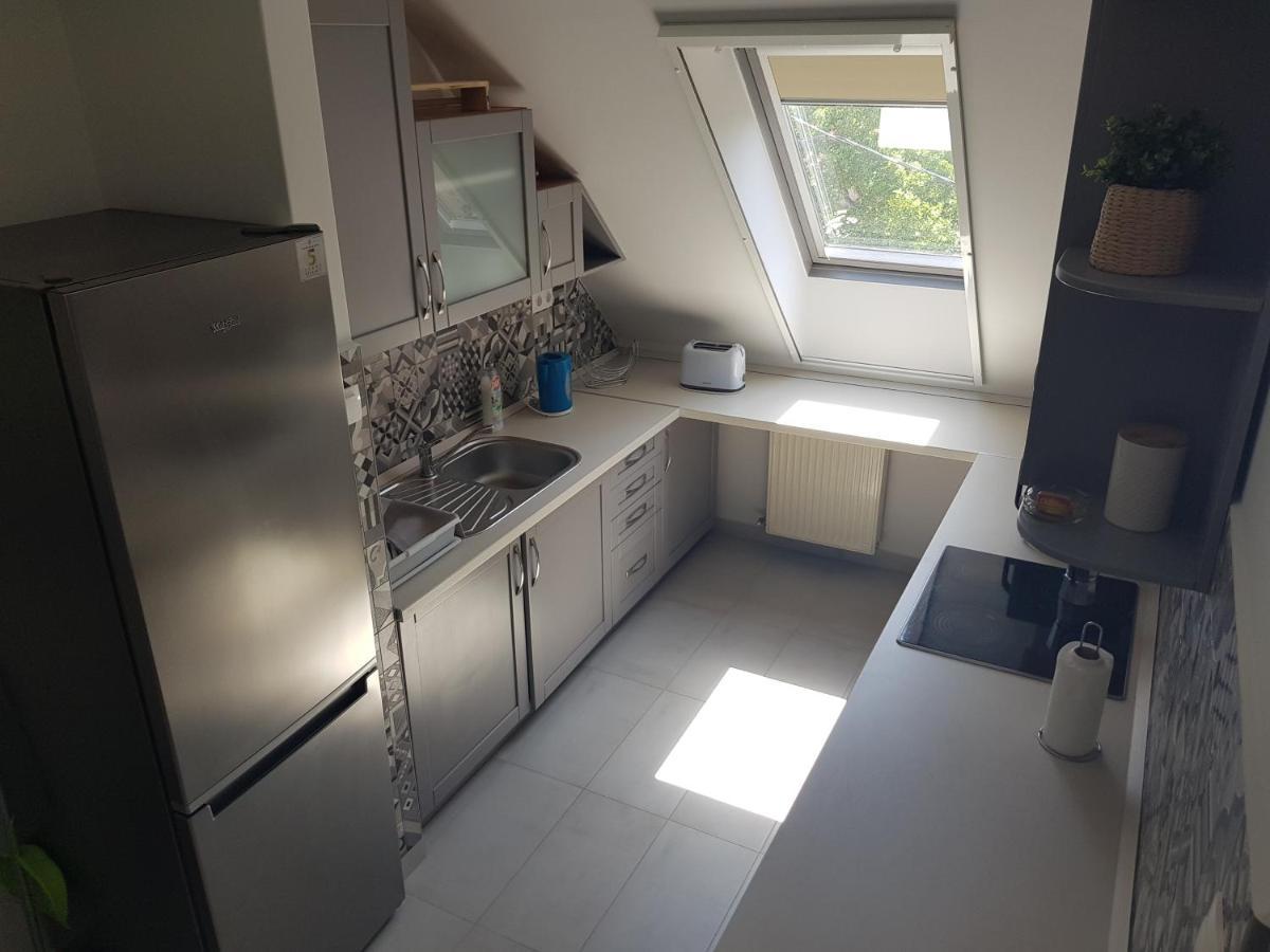 Zoli Apartmanok-Adri Koelcsey 32 Hajdúszoboszló Esterno foto