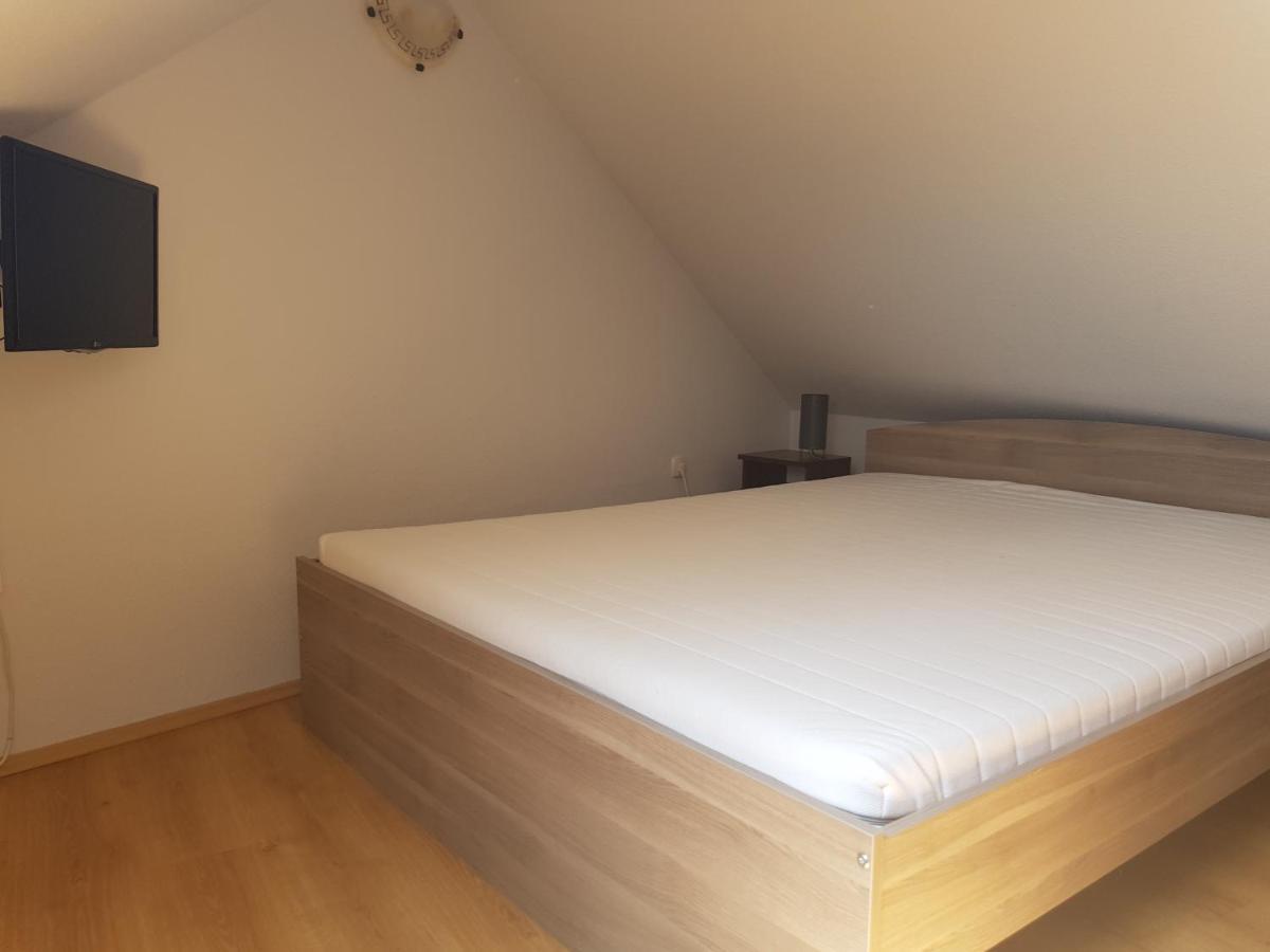 Zoli Apartmanok-Adri Koelcsey 32 Hajdúszoboszló Esterno foto